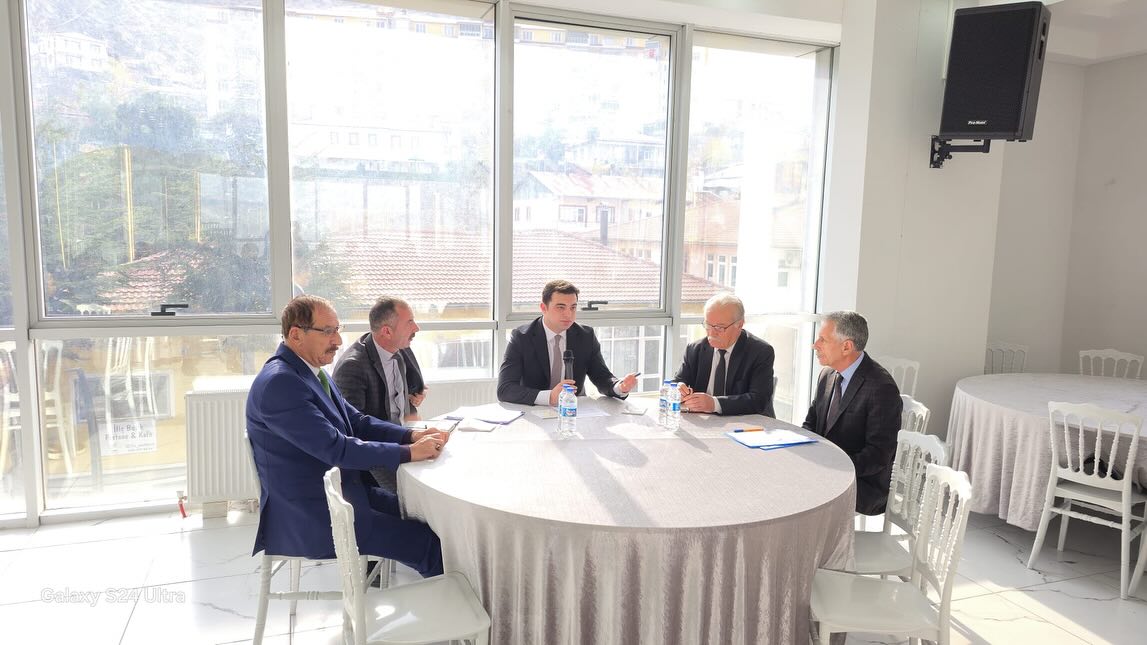 Iliçte Köylerin Durumu Görüşüldü (3)