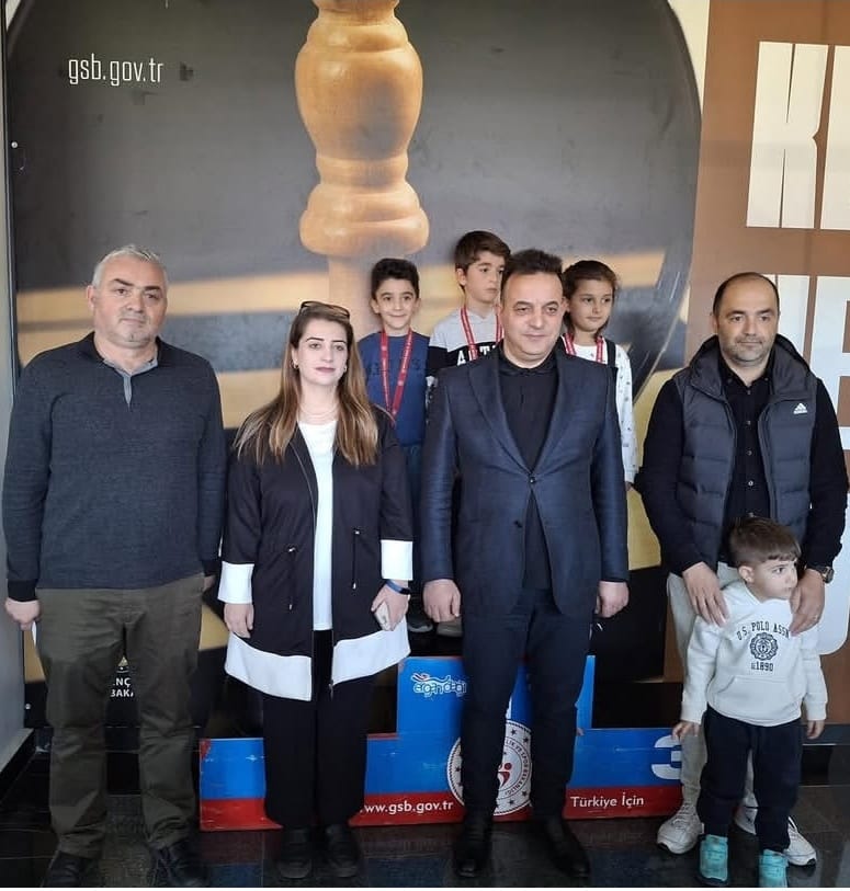 Kızılay Erzincan’da Satranç Turnuvası Düzenledi 3