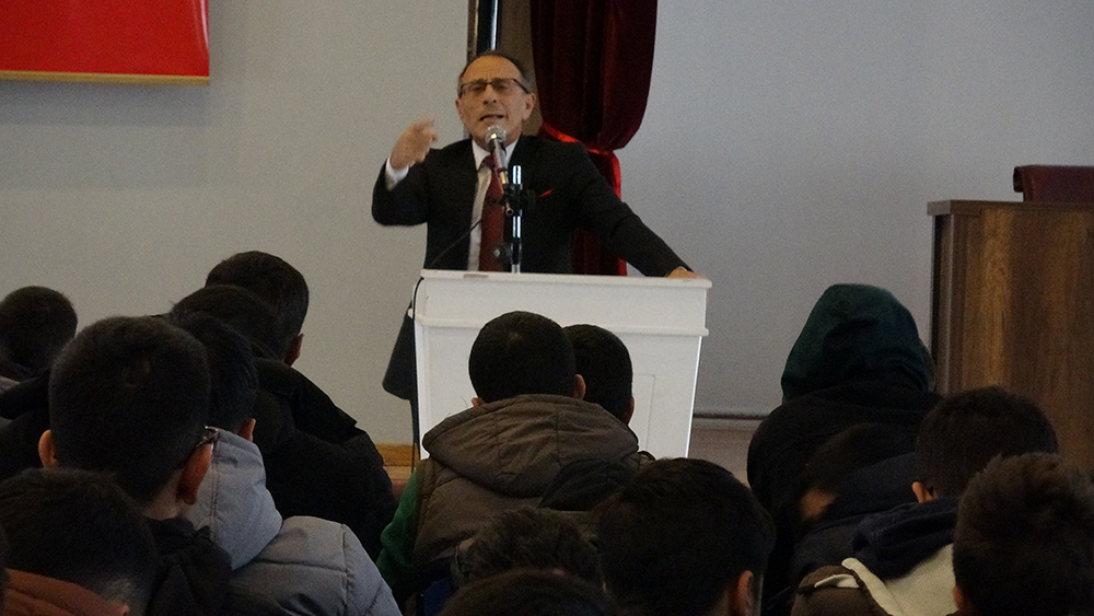 Prof. Dr. Sağlam Erzincan'da Öğrencilere Seslendi1