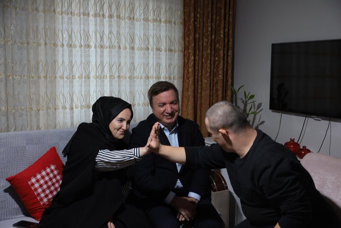 Vali Aydoğdu Ailelere Ziyaret (4)