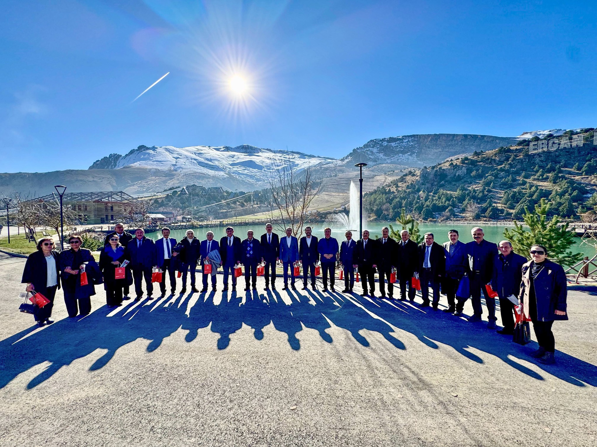 Vali Aydoğdu'dan Öğretmenlere Jest (3)