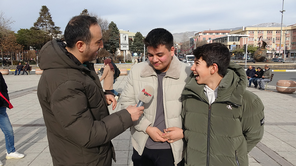 Erzincan’da Vatandaşa Bugünün Önemini Sorduk.1