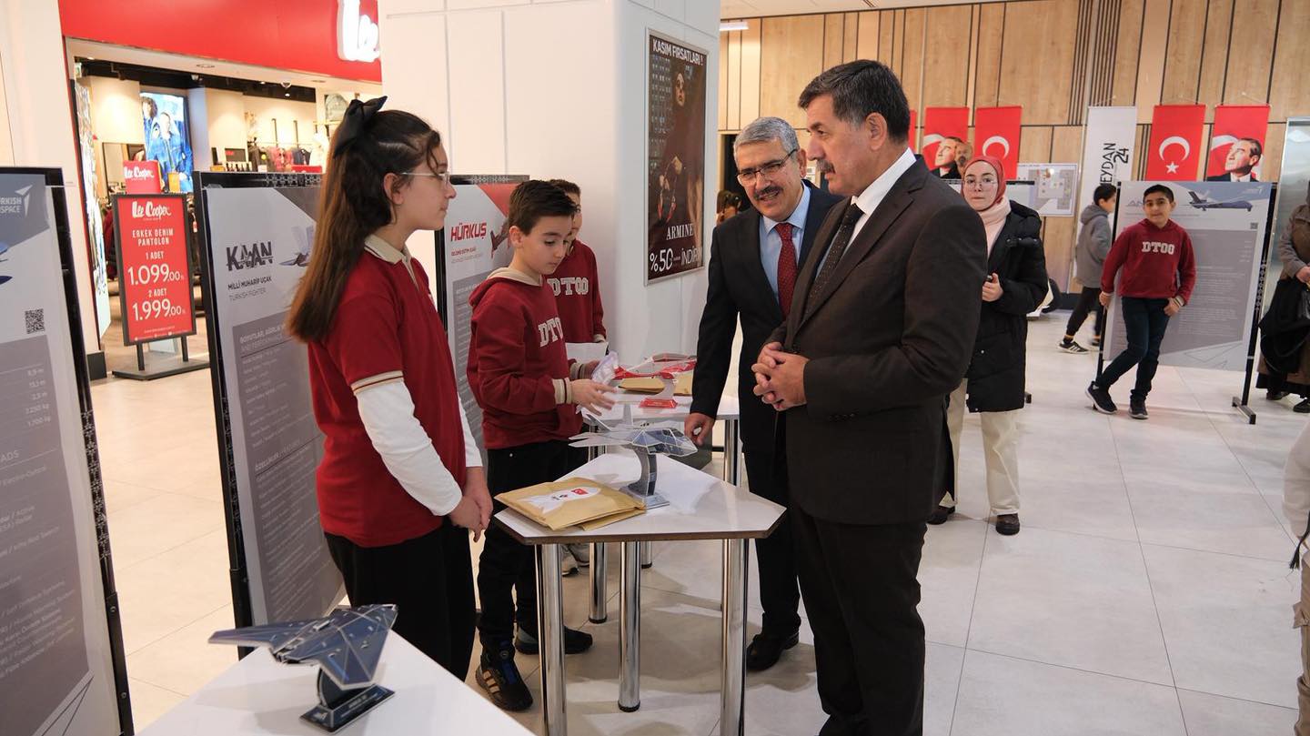 Göklere Uzanan Gururumuz Sergisi (2)