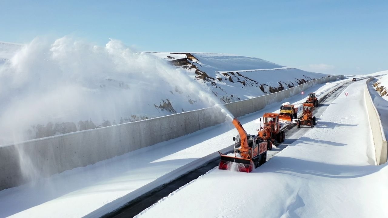 Karayolları Karla Kapalı Yollar 2