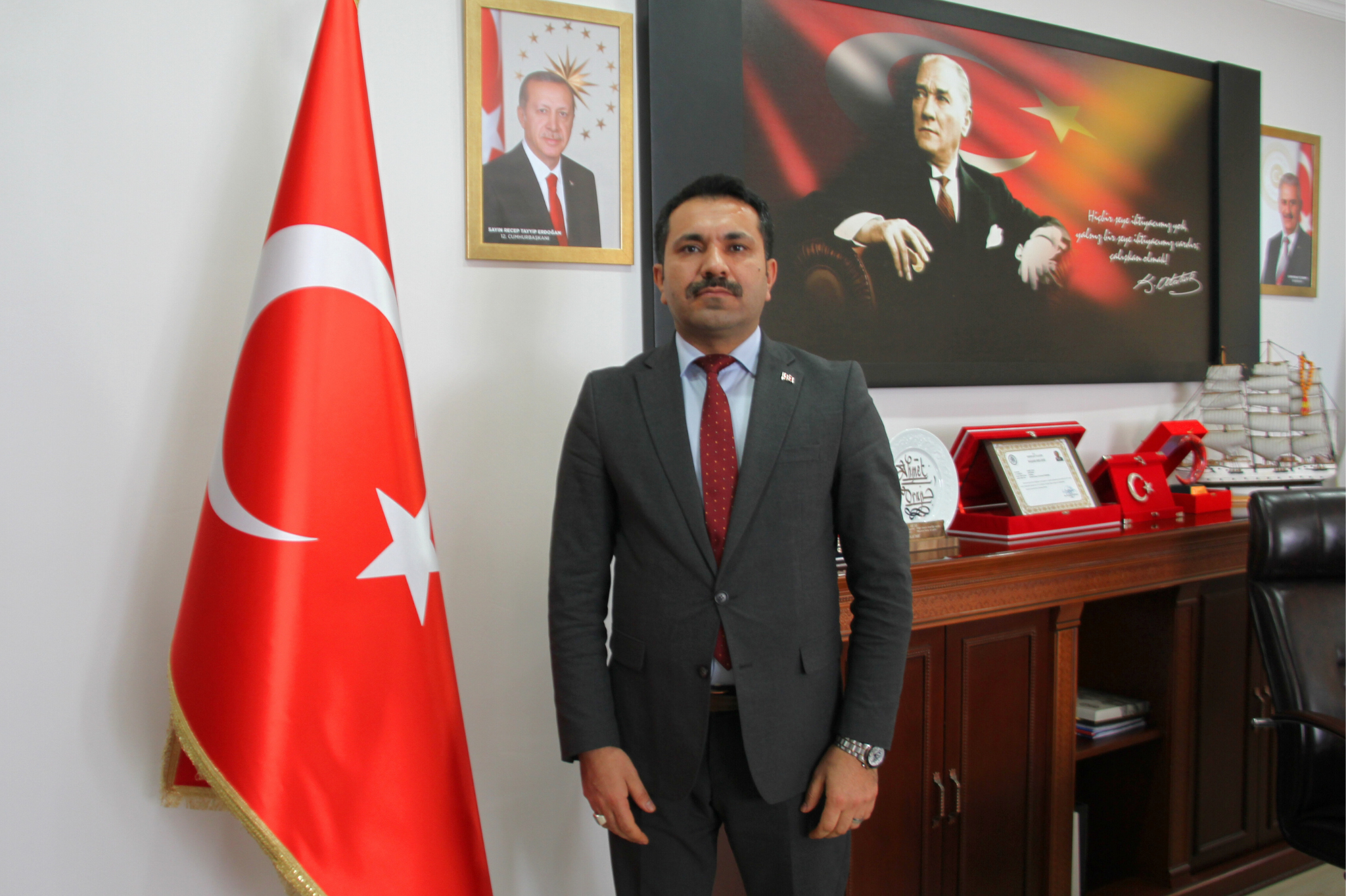 A H M E T O R A N M Ü D Ü R