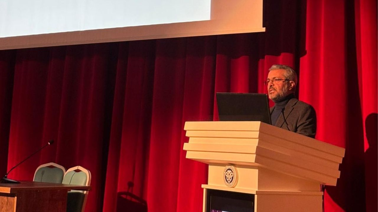 Dijital Çağda Değerler Söyleşisi Ebyü’de Dikkat Çeken Program 1