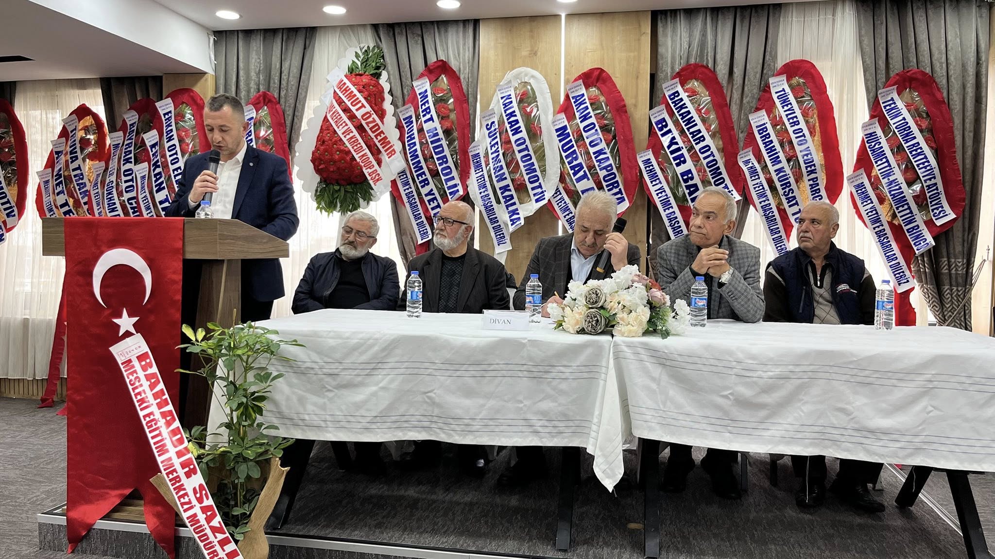 Erzincan Tesviyeci,Çilingirci,Kaportacı Ve Oto Tamirciler Esnaf Ve Sanatkarlar Odası (3)