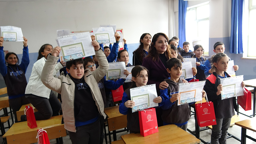 Erzincan’da 40 Bin 2 Öğrenci Karne Heyecanı Yaşadı 1