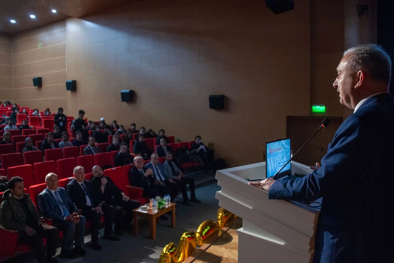 Erzincan’da Yapay Zeka Ve Derin Teknoloji Buluşması (4)