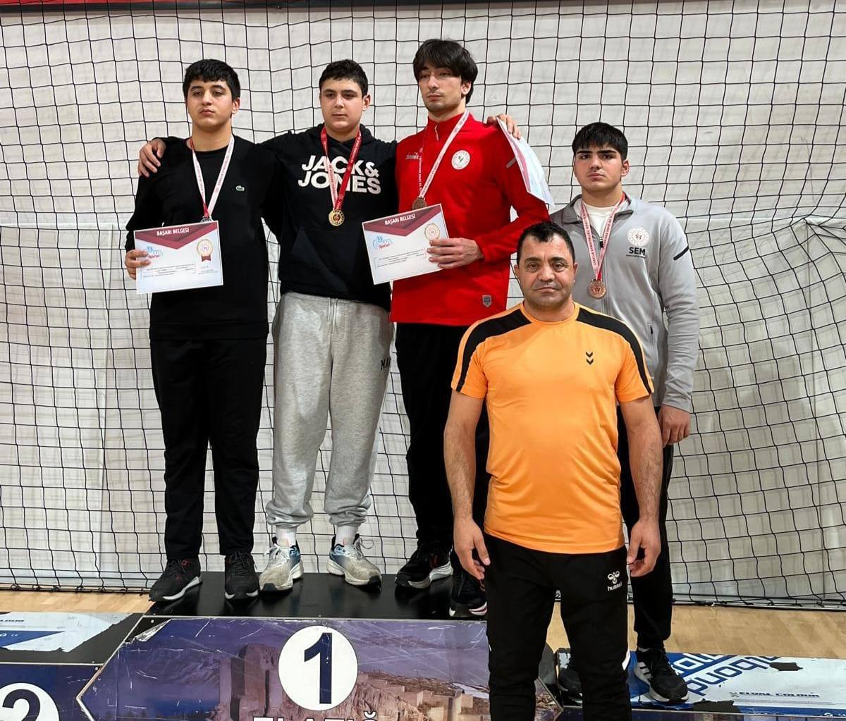 Erzincanlı Sporcular Başarıya Doymuyor (2)