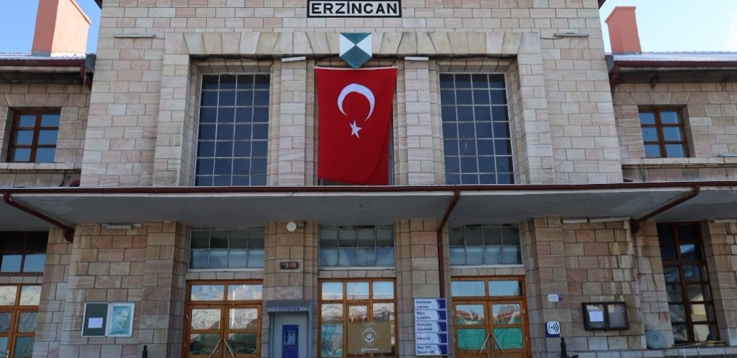 Tren Garı Erizncan