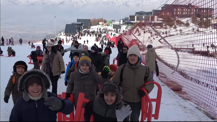 Üzümlü Kayak Çocuklar 2