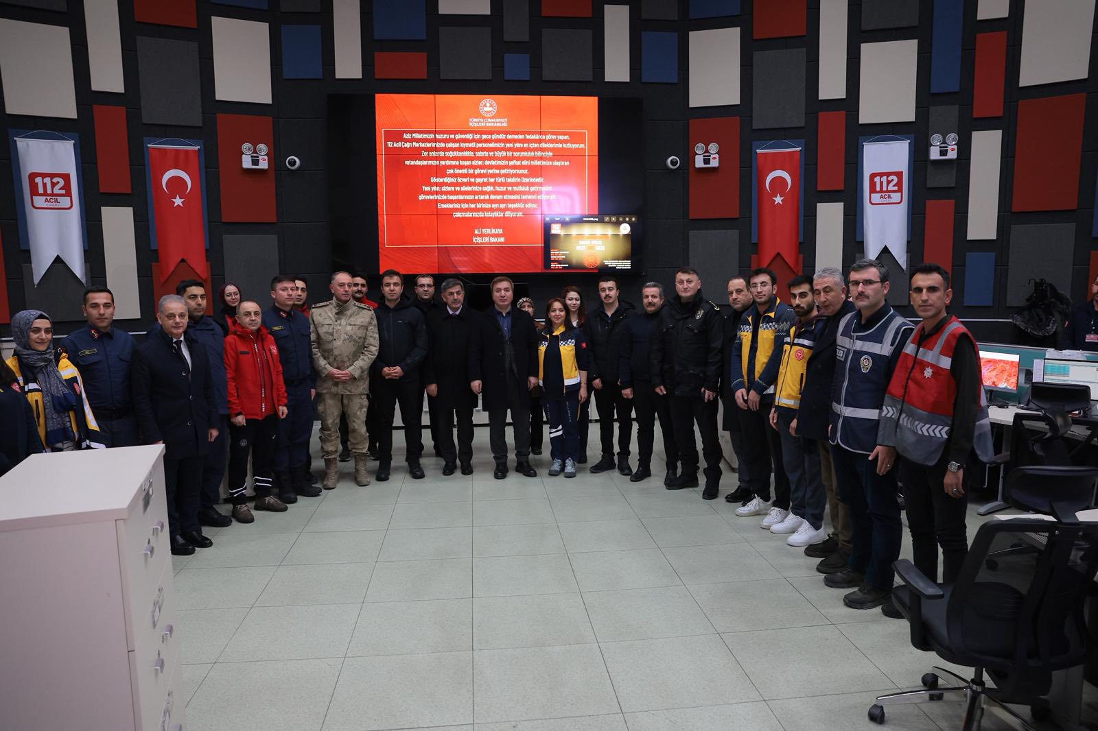 Vali 112 Acil Serviste (2)