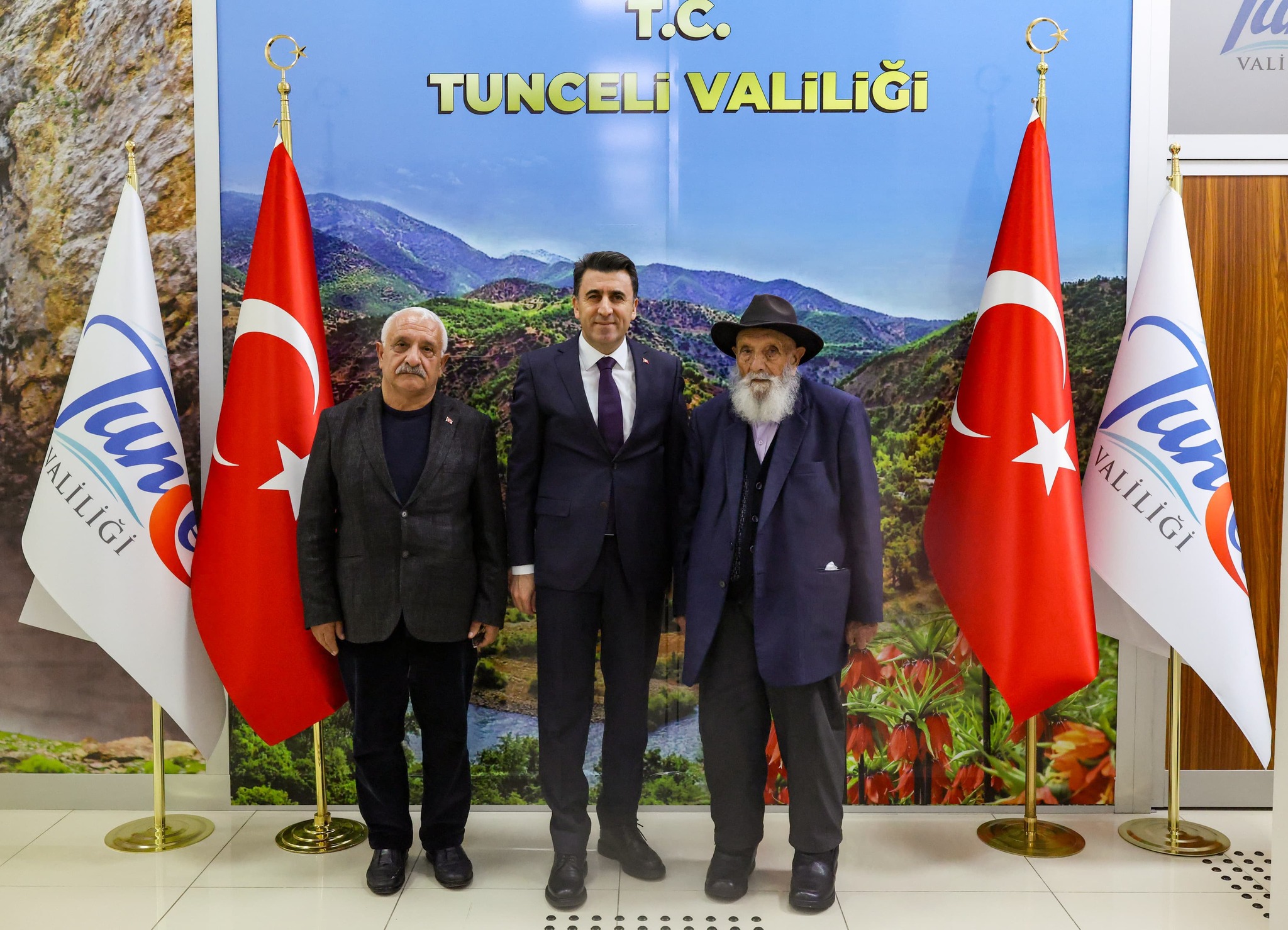 Ahmet Uğurlu Ve Oğlu Hüseyin Uğurlu