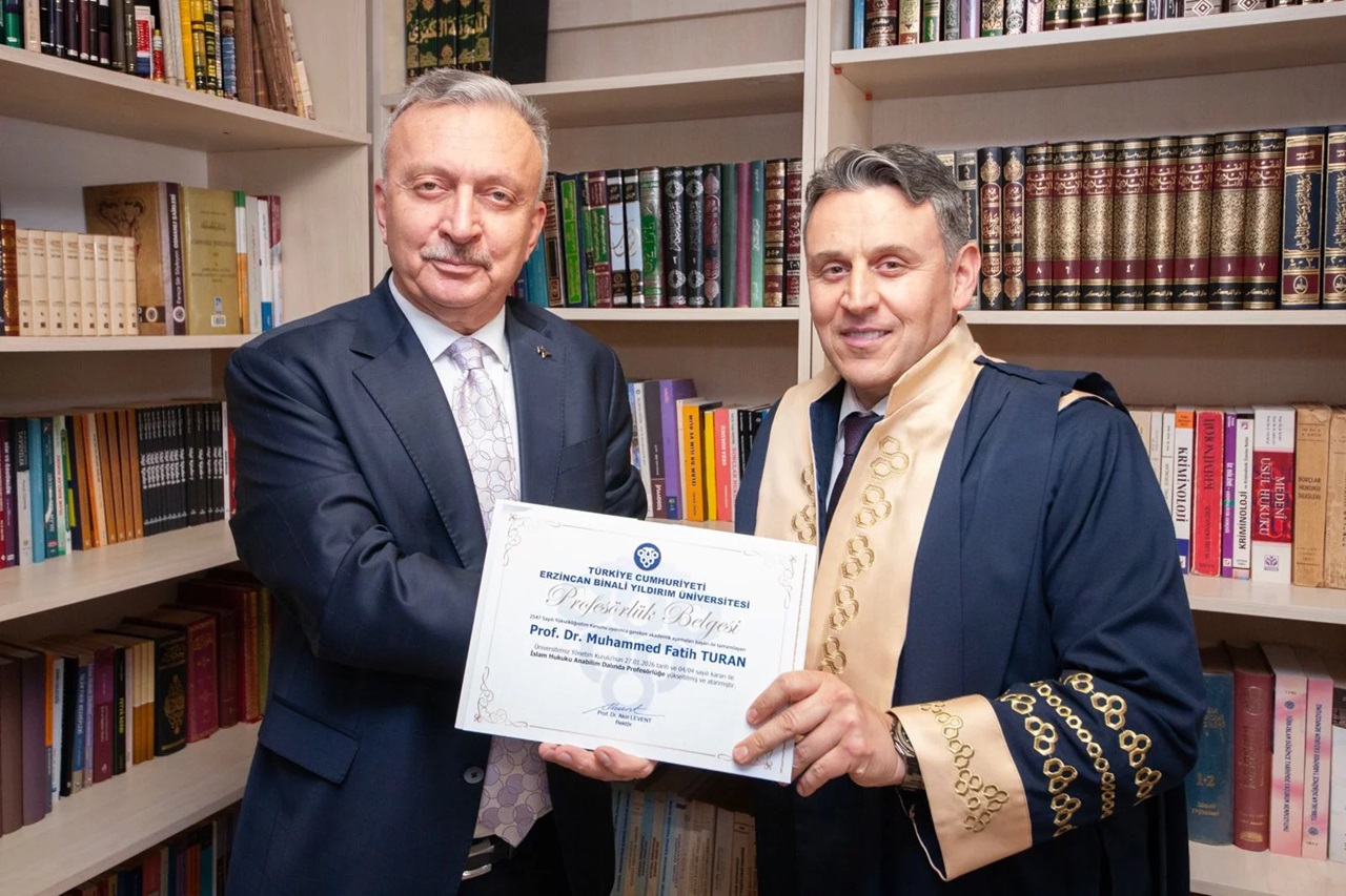 Erzincana 5 Profesörlük Geldi4