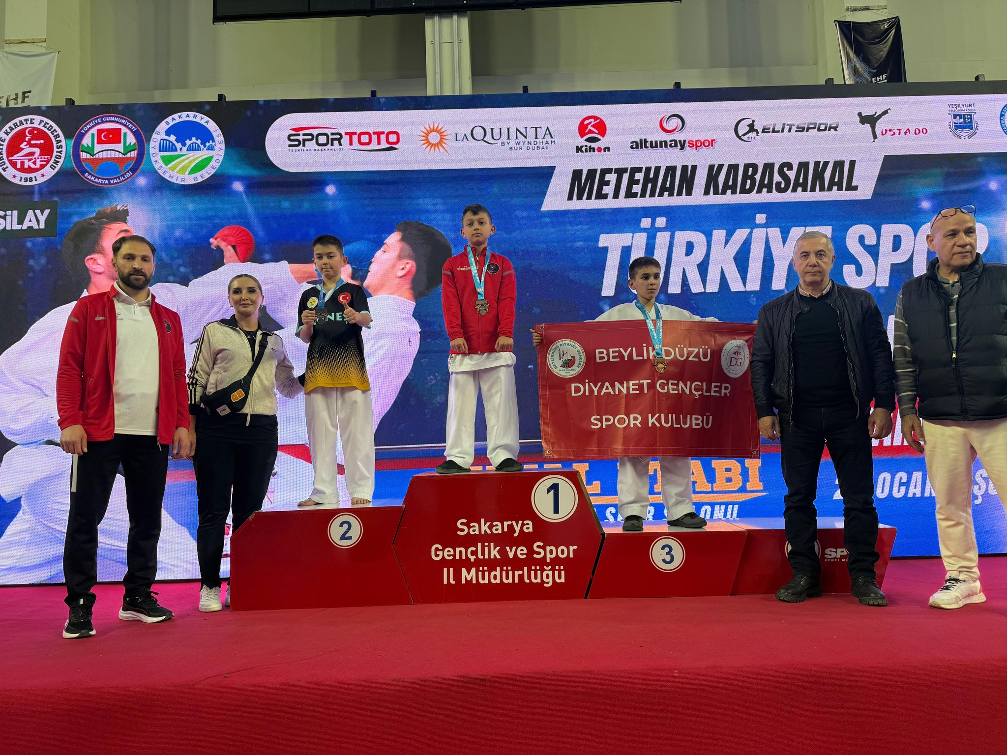 Erzincanlı Sporcular Sakarya'da Damga Vurdular (1)