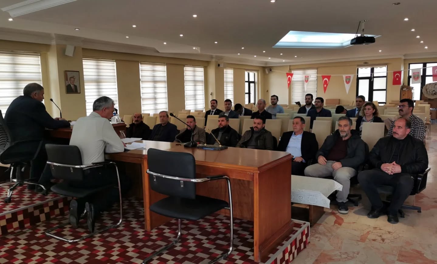 Üzümlü Belediye Meclisi Toplandı (3)