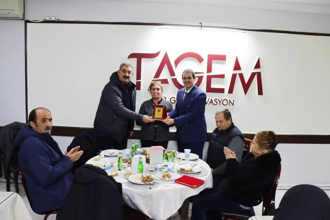 Bahçe Kültürleri Araştırma Enstitüsü Emektarlarını Uğurladı 3