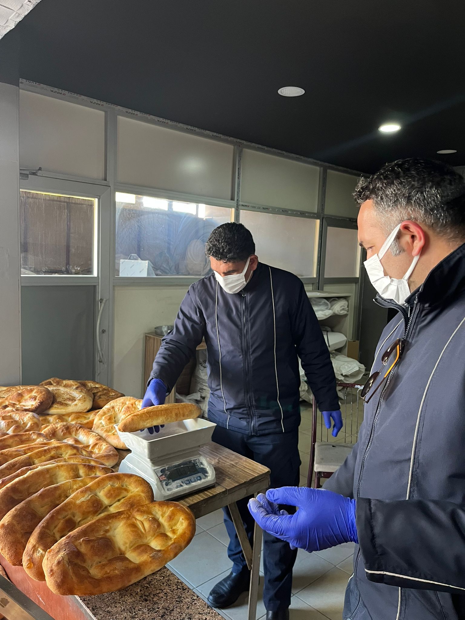 Erzincan'da Zabıtalar Fırınları Denetledi (1)