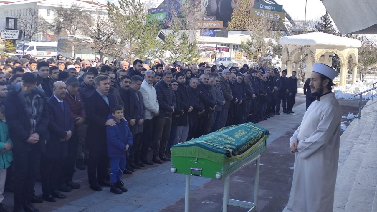 Öğretmen Muhammet Anur Son Yolculuğuna Uğurlandı! 1