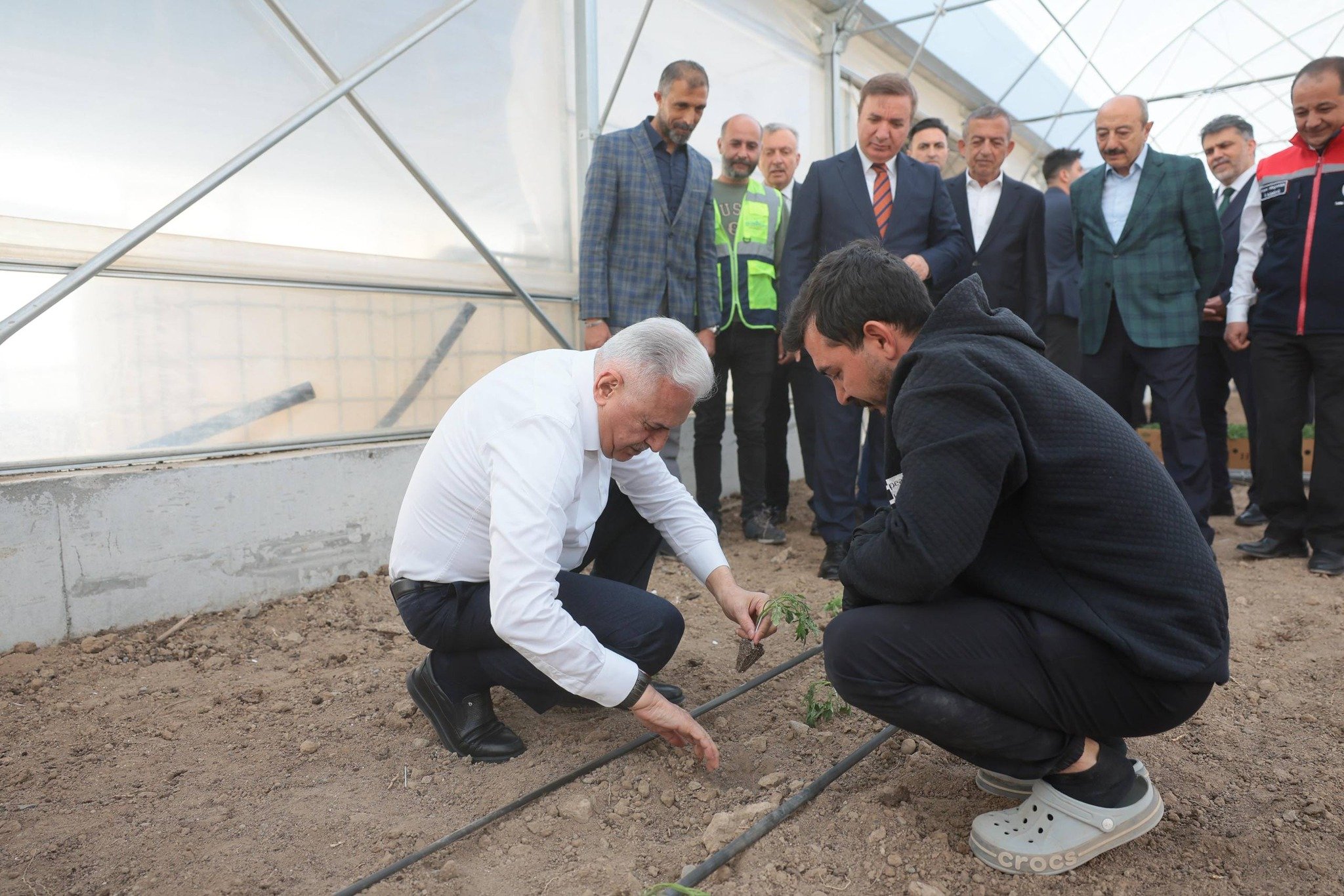 Binali Yıldırım Toplu Sera Bölgesinde (6)