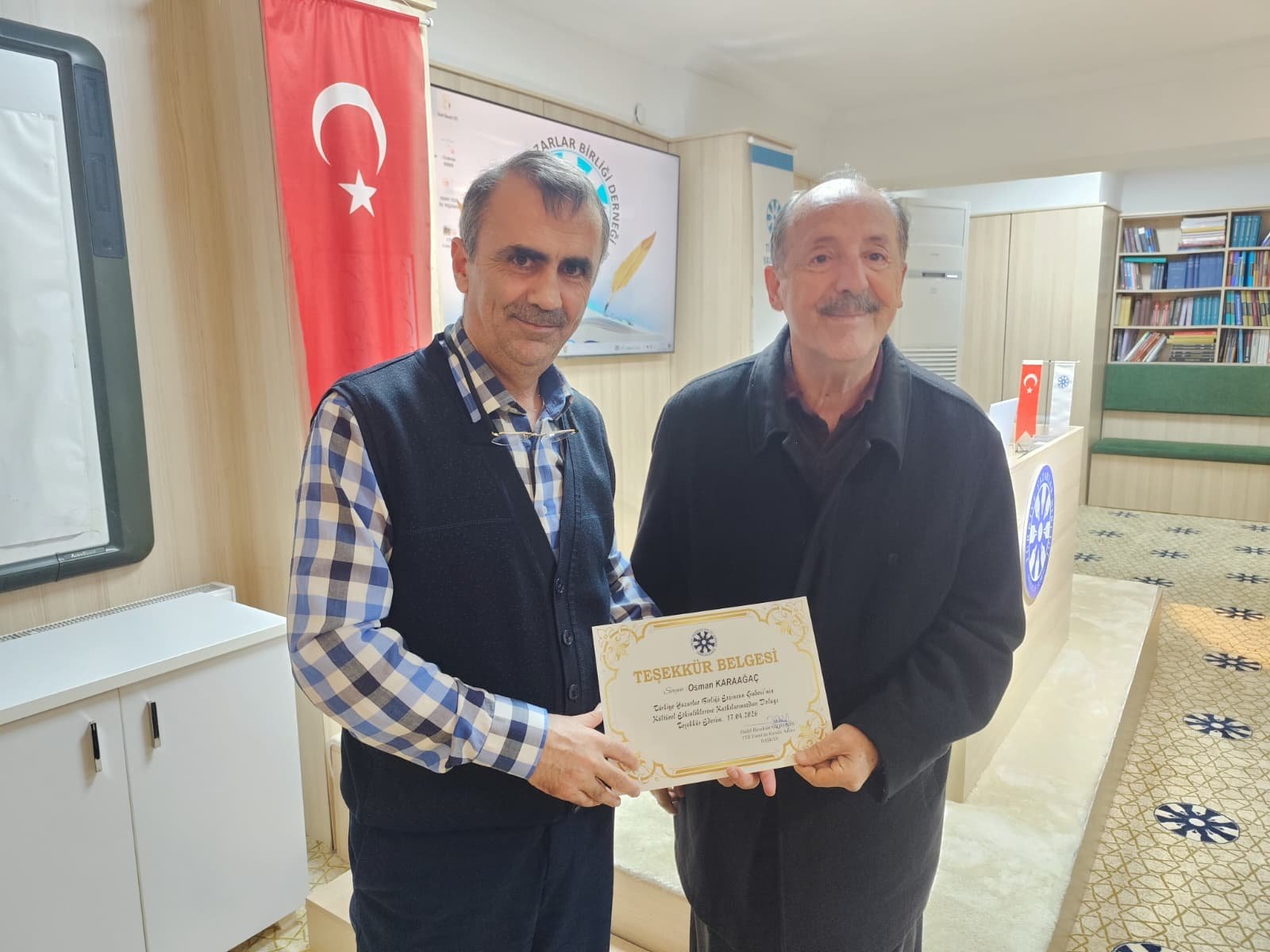 Ebyü İlahiyat Fakültesi Öğretim Üyesi Doç. Dr. Osman Karaağaç 1