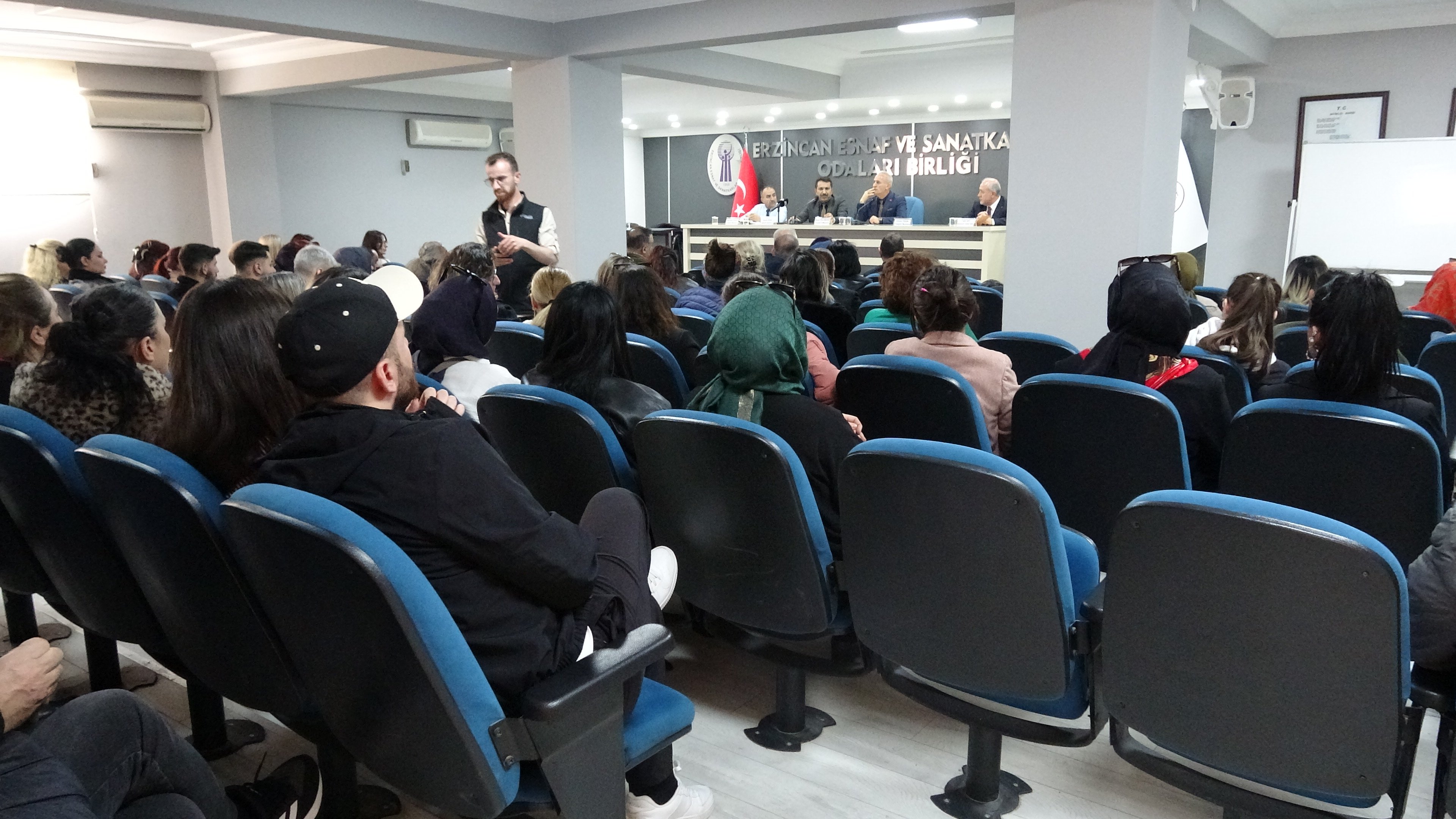 Erzincan'da 18 Yaş Altına Yeni Yasak!1