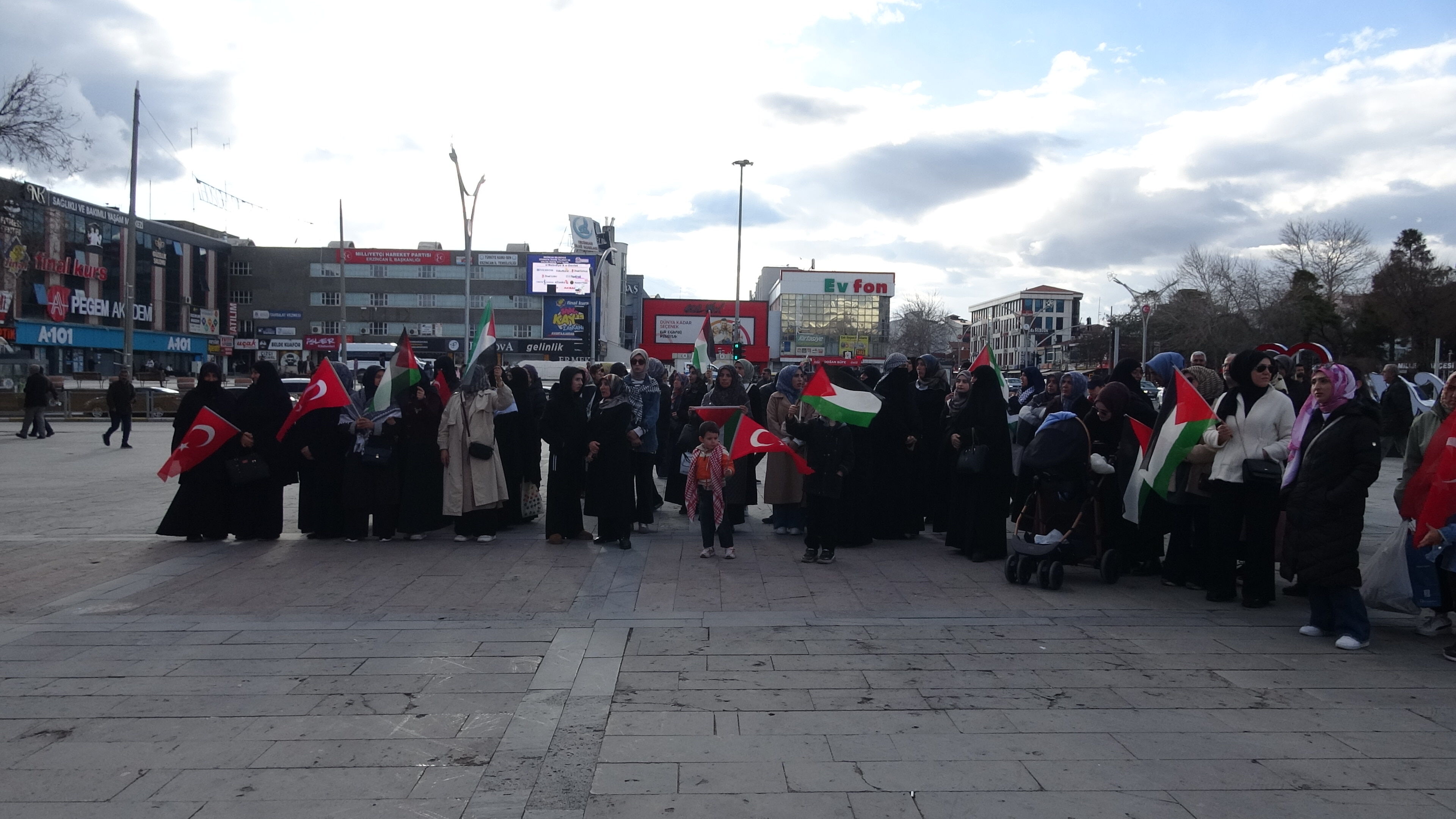Erzincan’dan Filistin İçin Destek”Katil’in Sonu Çok Yakında” Sloganıyla Zulme Karşı Tek Yürek6