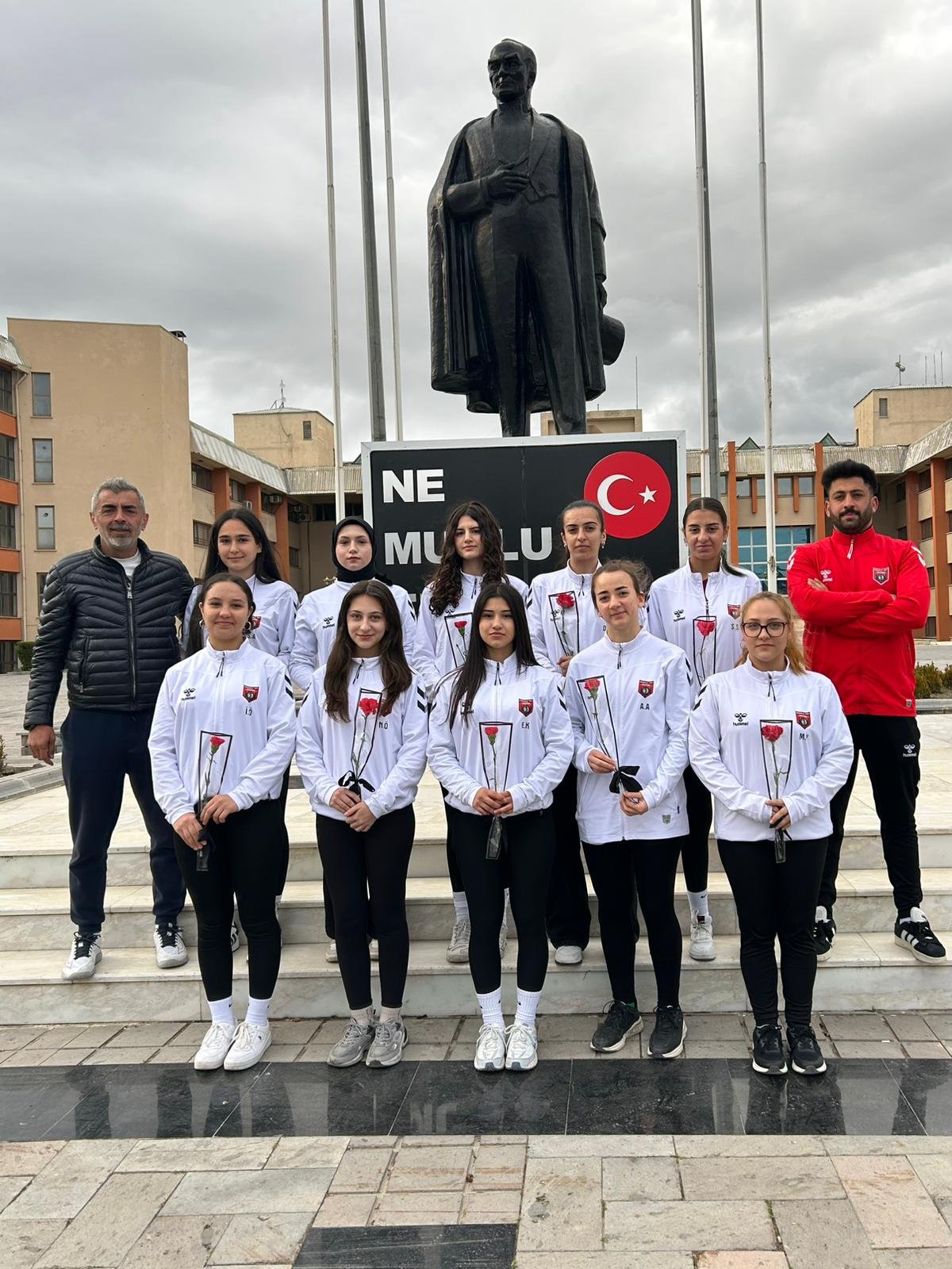 Erzincan’ın Vefalı Kızlarından Anlamlı Hareket (2)