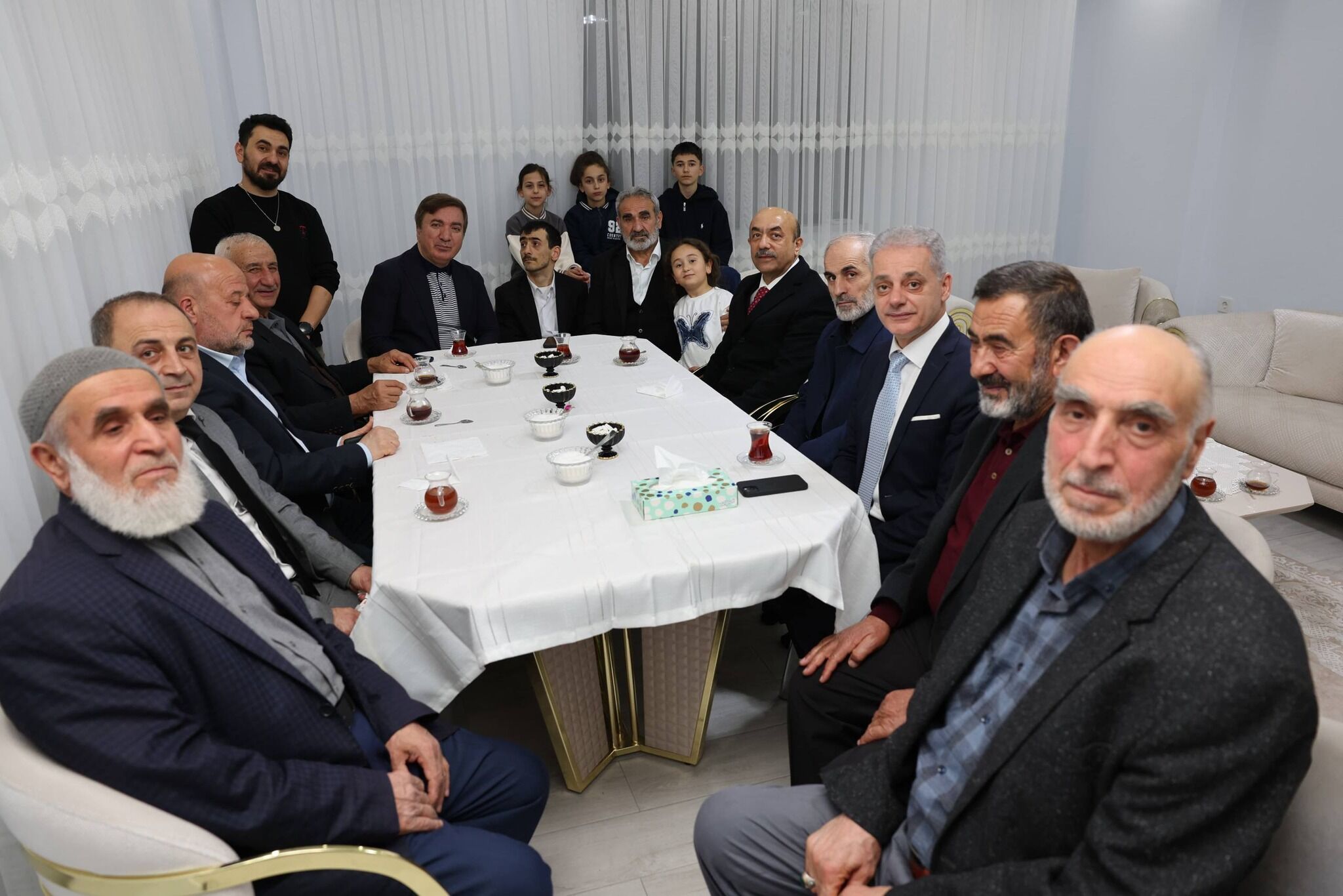 Vali Aydoğdu Macit Ailesini Ziyaret (5)