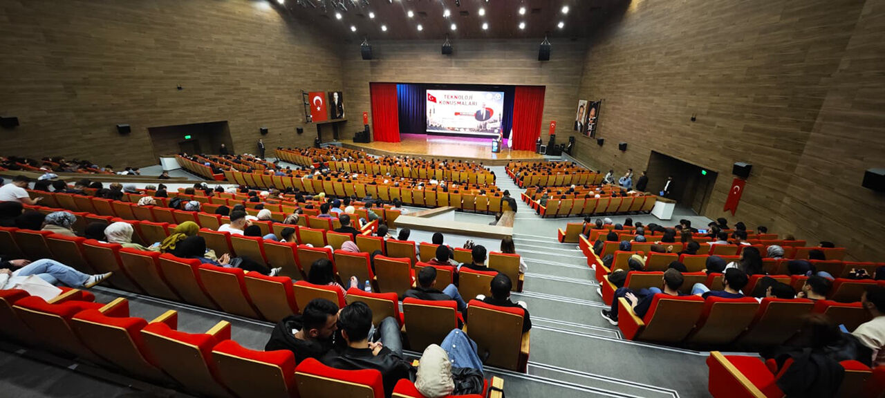 Bakan Yardımcısı Erzincan’da Öğrencilere Seslendi.1