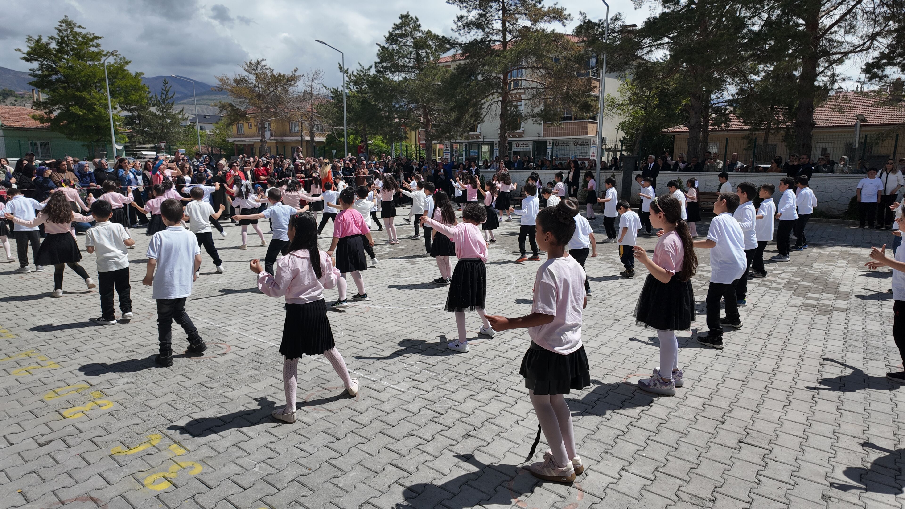 Ertelenen Bayram Coşkusu Erzincan’da Patladı5