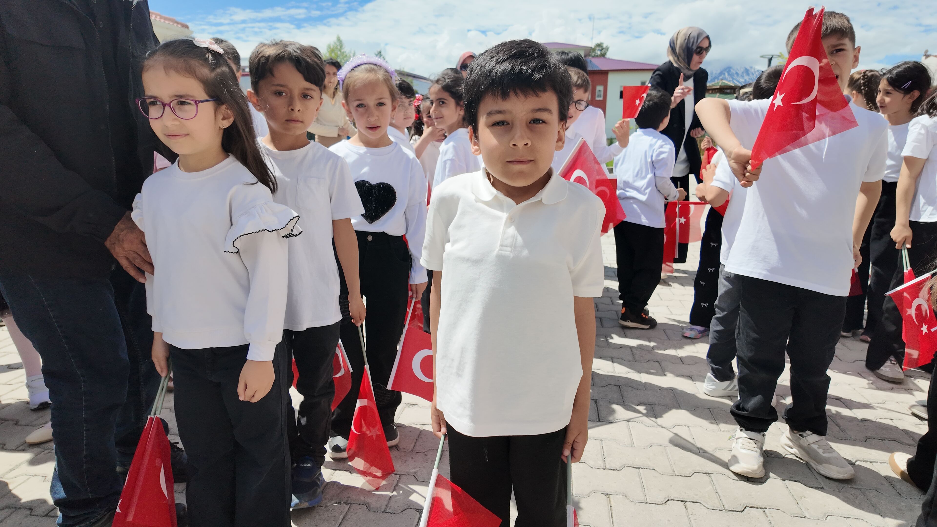 Ertelenen Bayram Coşkusu Erzincan’da Patladı6-1