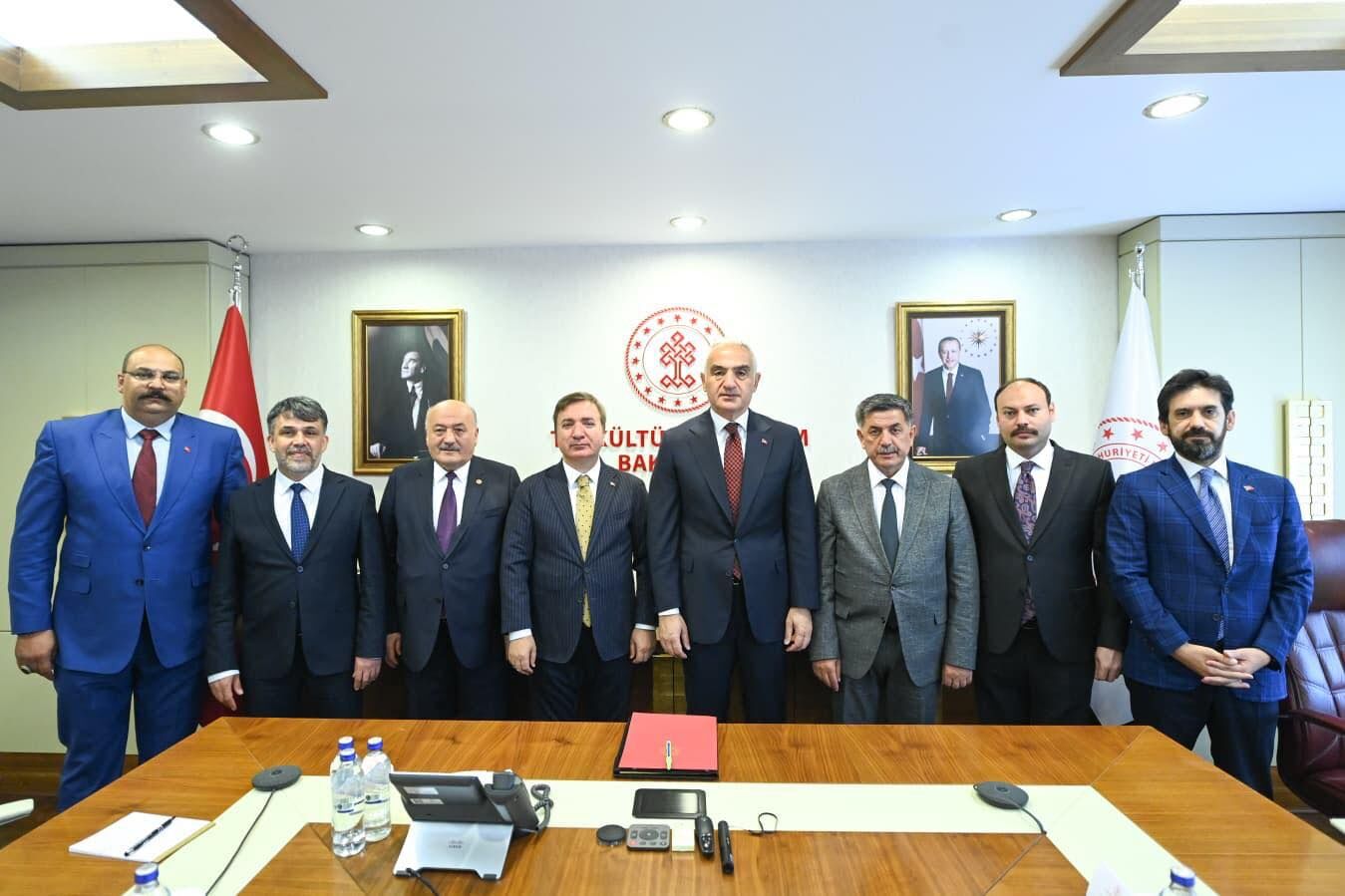Erzincan Heyeti Kültür Bakanılığında (2)