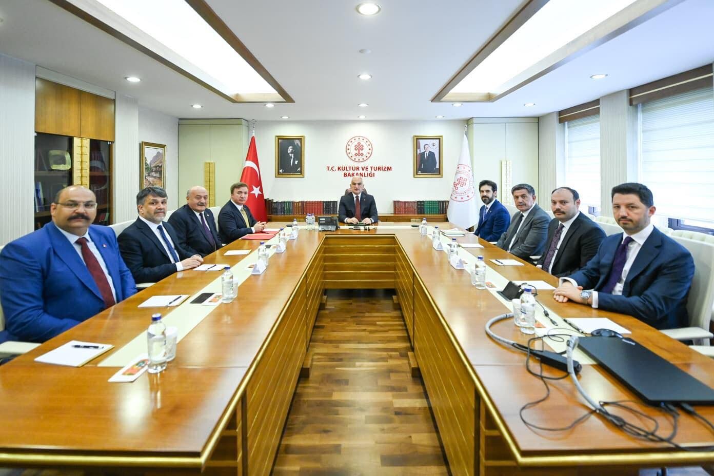 Erzincan Heyeti Kültür Bakanılığında (3)