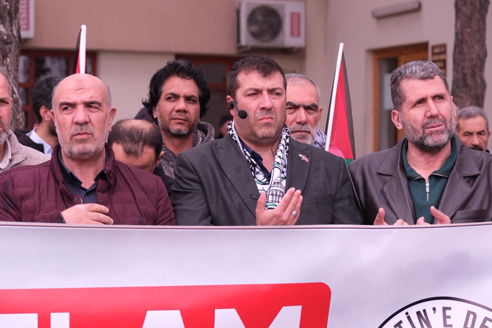 Erzincan Stk'larından Dünyaya Bayram Mesajı Mazlumlar Ağlarken Gerçek Bayramdan Söz Edilemez (2)