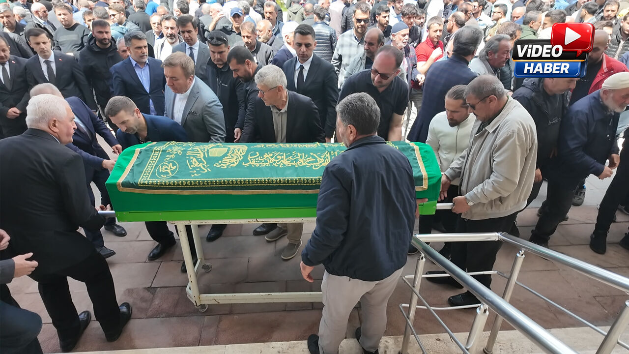 Erzincan Uzman Doktor Son Yolculuğuna Uğurlandı