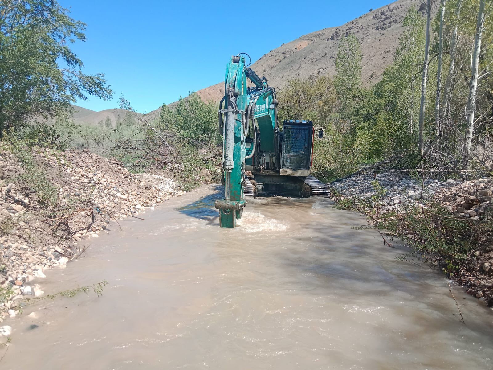 Erzincan'da Aşırı Yağış Sonrası Dsi̇’den Hızlı Müdahale (4)