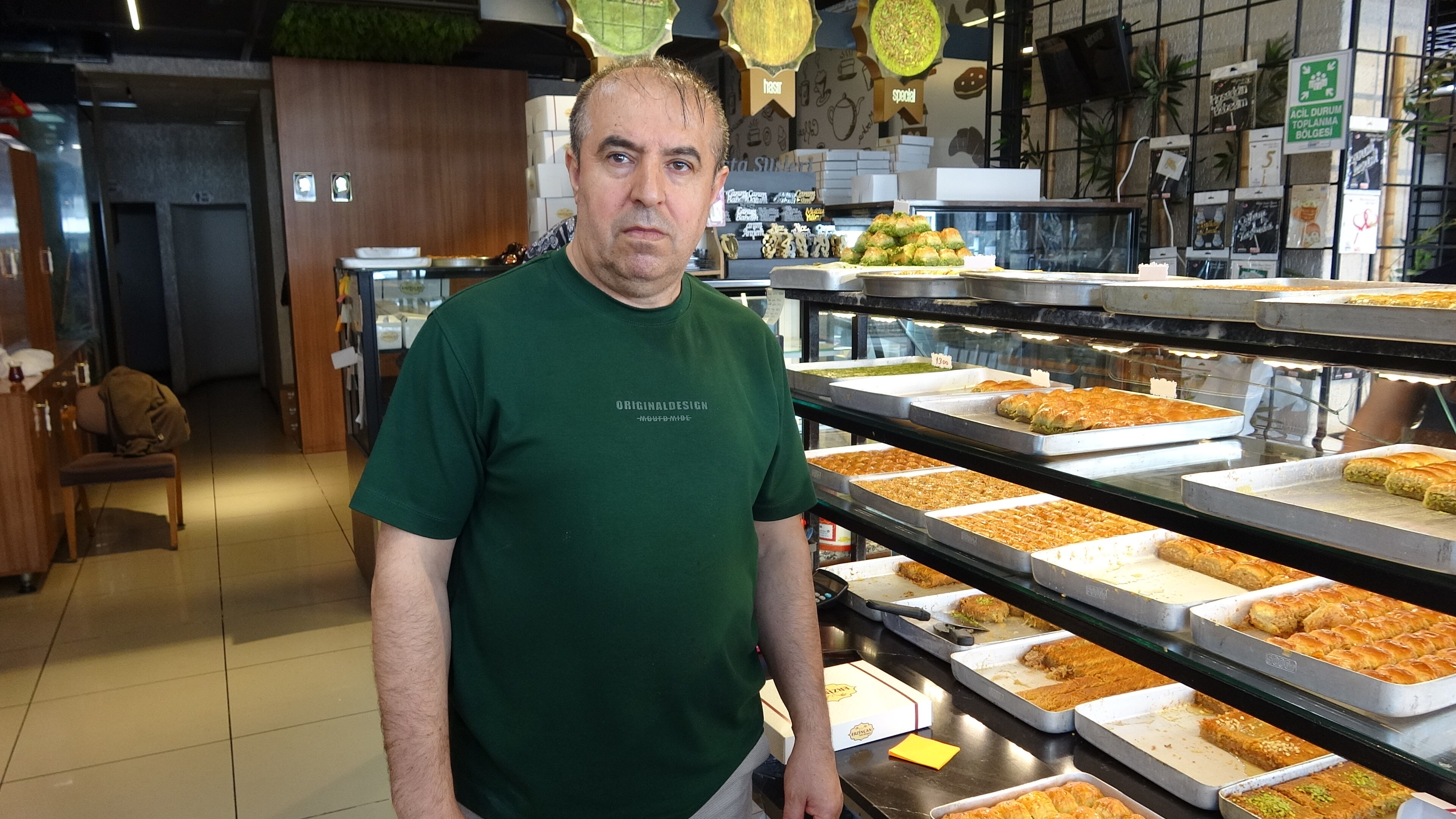 Erzincan’da Bayram Öncesi Tatlı Çılgınlığı! 600 Liralık Baklava 400 Tl’ye Düştü