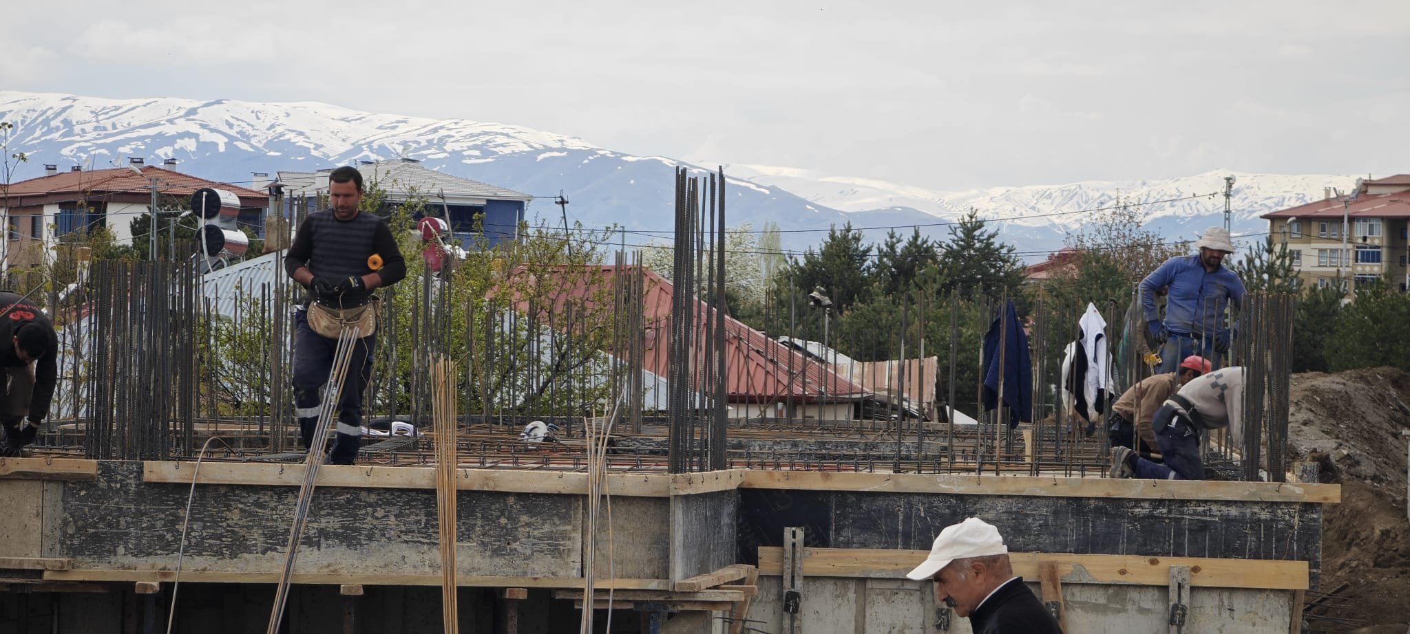 Erzincan’da Bayram Onlara Uğramadı 1 Mayıs’ta İskelede Kalan Emek