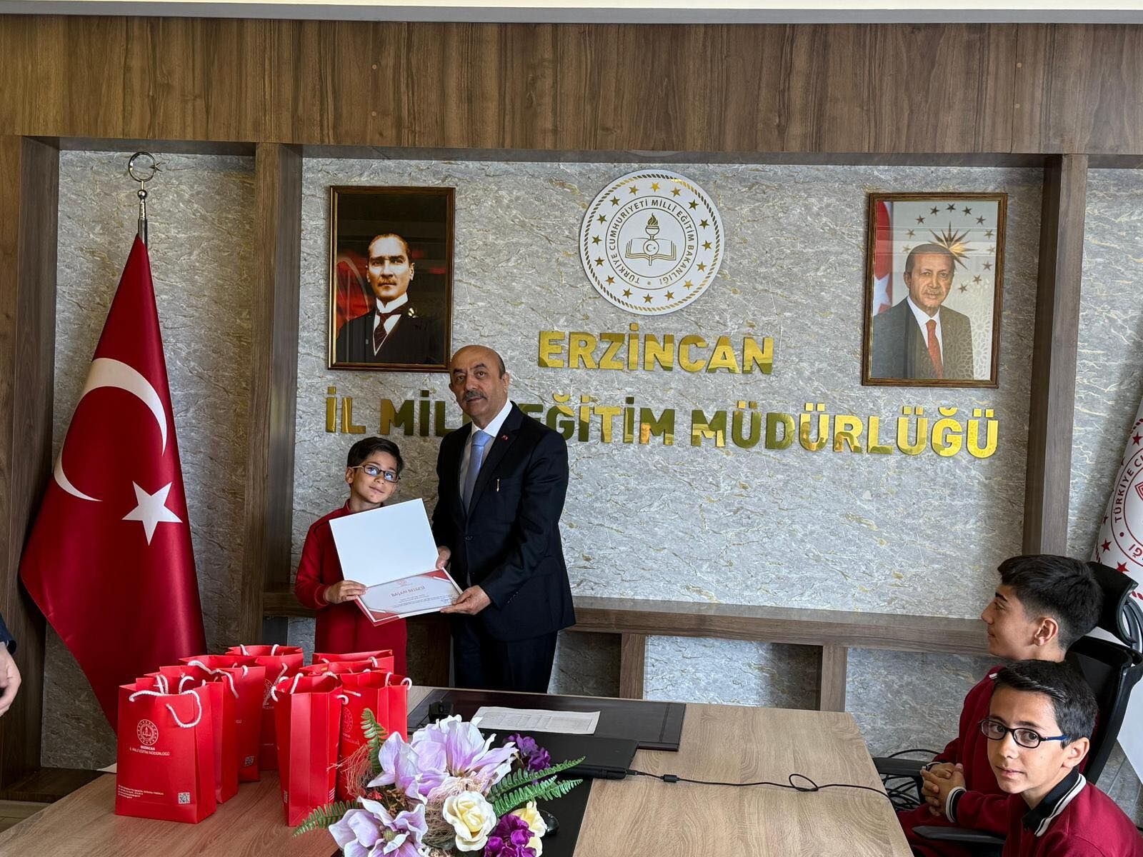 Erzincan’da Derece Yapan Öğrenciler Ödüllendirildi (1)