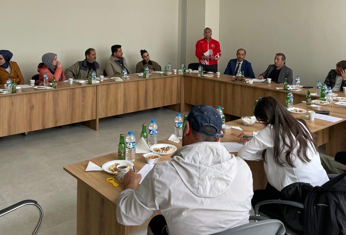 Erzincan'da Spor Sektörüne Nitelikli İnsan Kaynağı Hedefi (1)