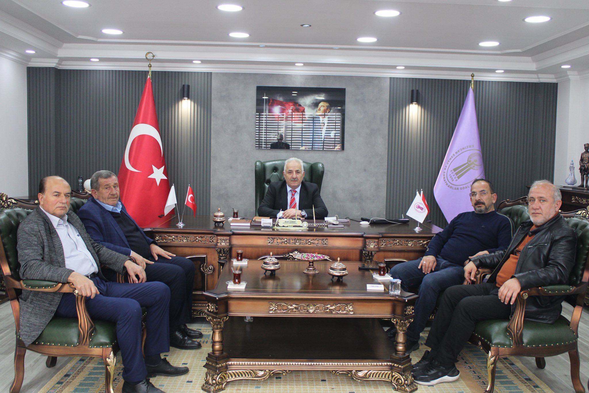 Esnalar Toplandı (1)