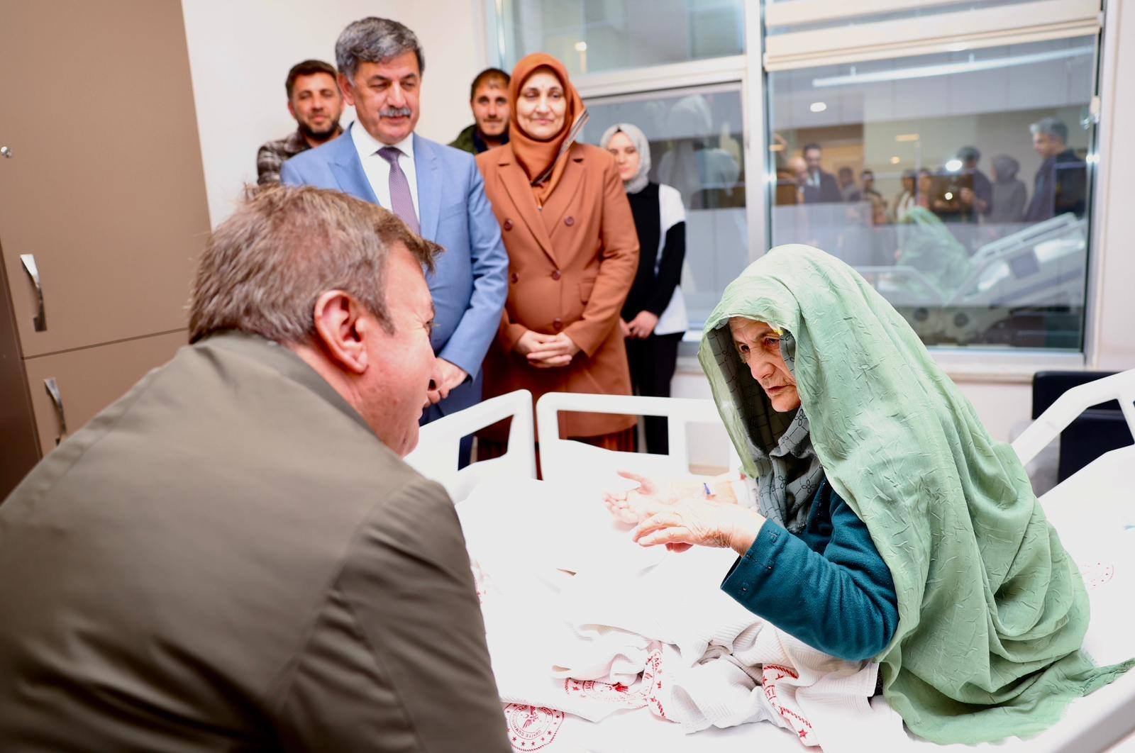 Mahnur Aksun Tedavi Altında (1)