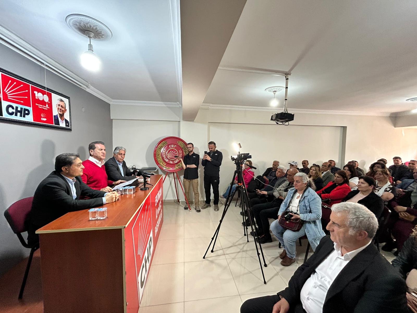 Mustafa Sarıgül Basın Toplantısı (1)