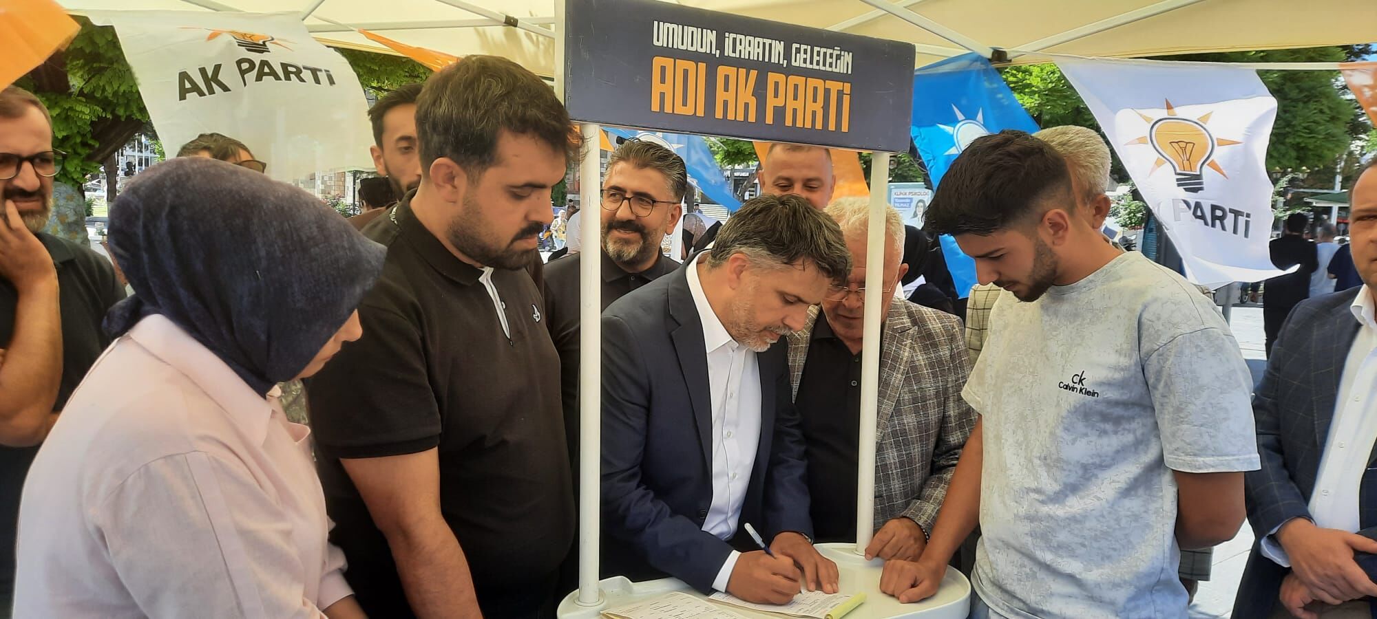 Ak Parti İl Başkanı'ndan Sürpriz Açıklama Bakan Erzincan Yolcusu-1