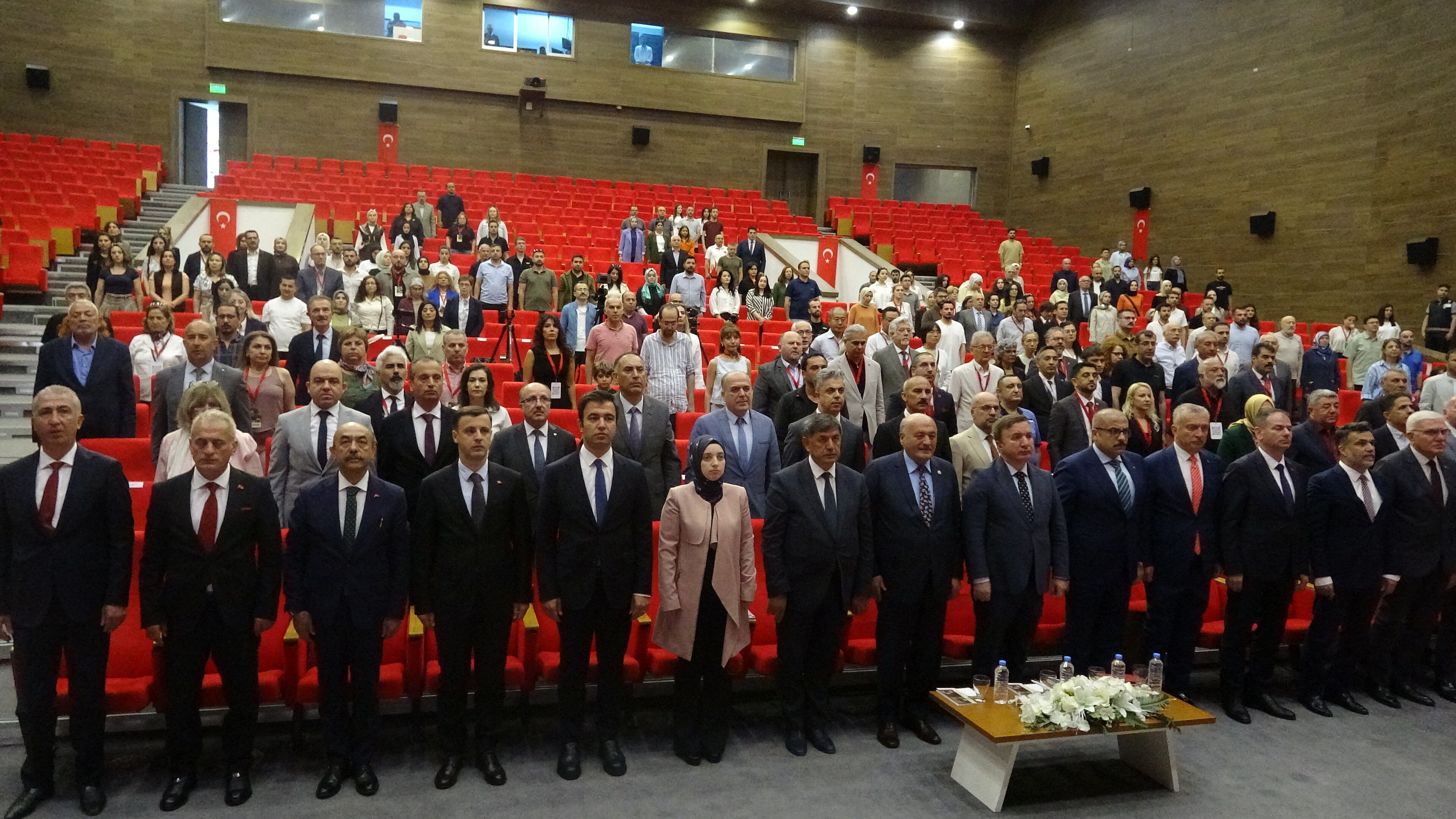 Dünyanın Gözü Bu Kongrede Erzincan’da 425 Bilimsel Raporla Tarih Yeniden Yazılıyor!