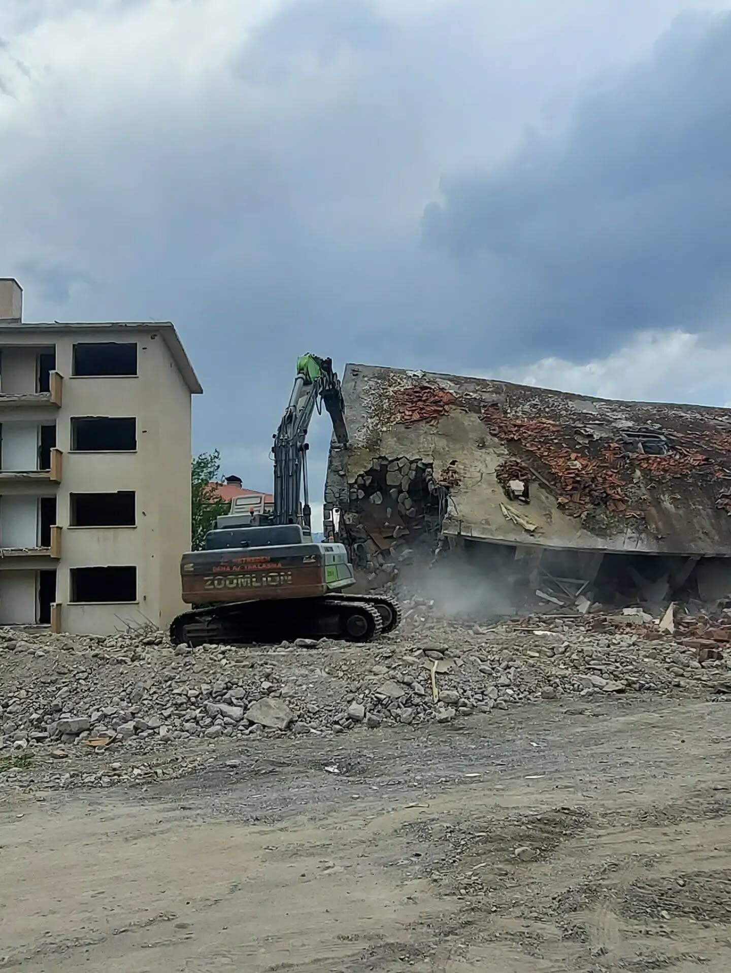 Erzincan Başbağlar’da Yıkım Çalışmaları Başladı (1)