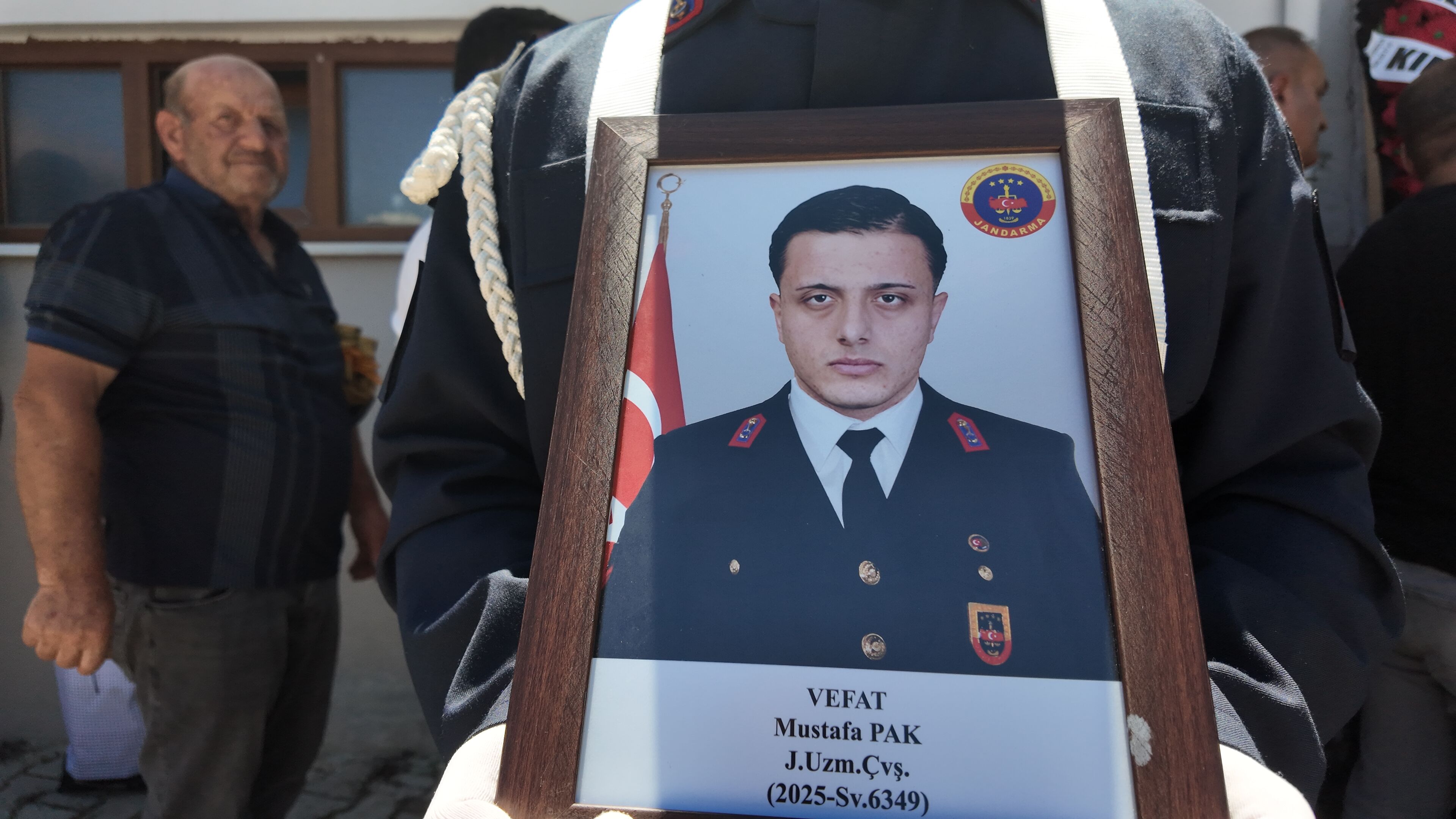 Genç Yaşta Şehadet Mustafa Pak İçin Erzincan’da Hüzünlü Veda2