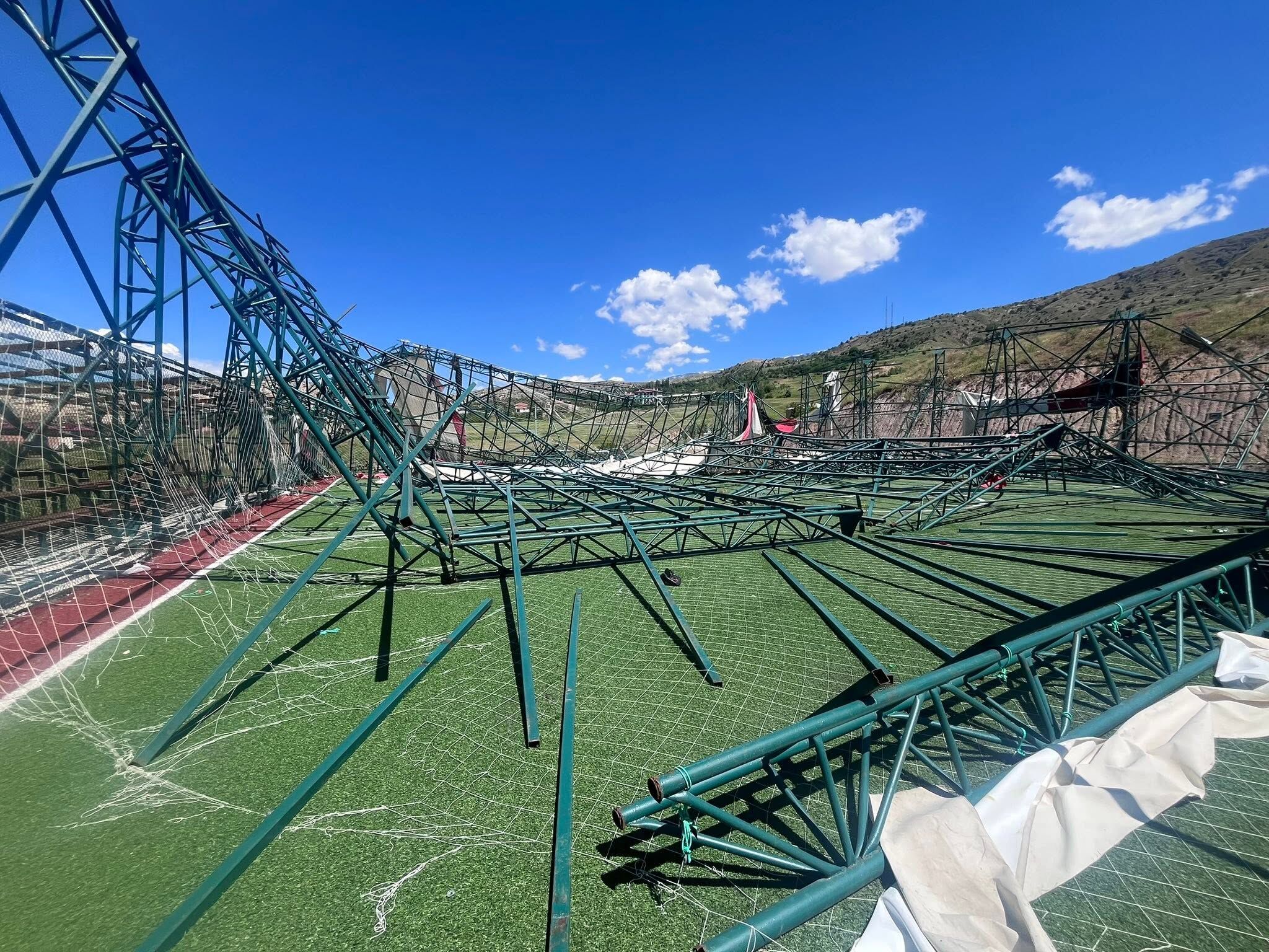 Kemah Halı Saha (2)